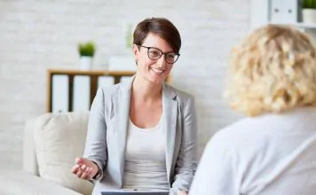 Psychoterapia bez wychodzenia z domu Tak, dzięki gabinetom online